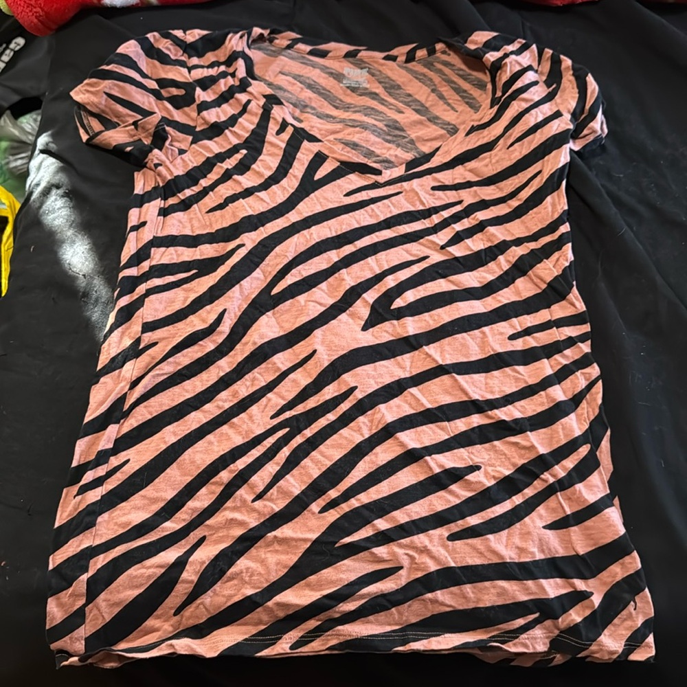 Victoria’s Secret PINK orange zebra print t-shirt women’s juniors size small